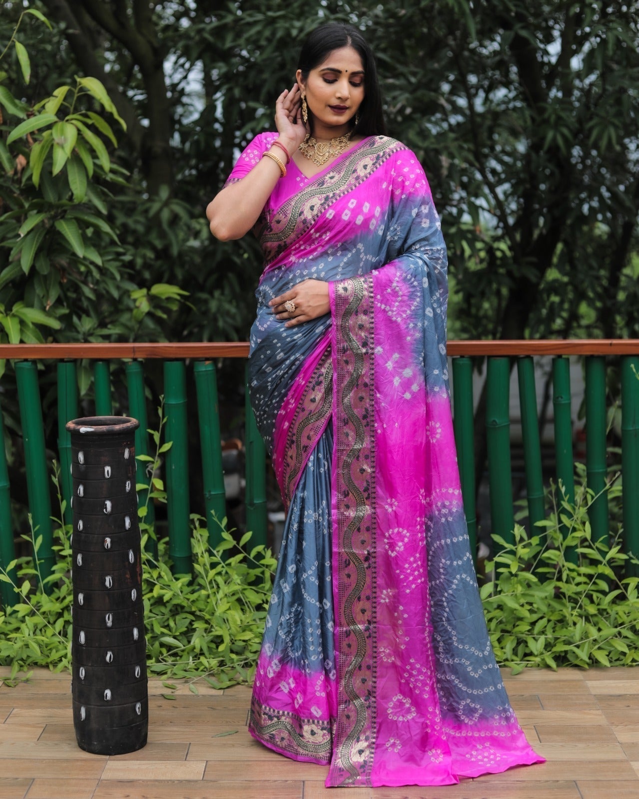 Bandhej With Zari Weaving Border Grey And Pink Saree