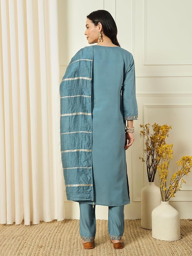 Beautifully designed that seamlessly combines tradition kurta set