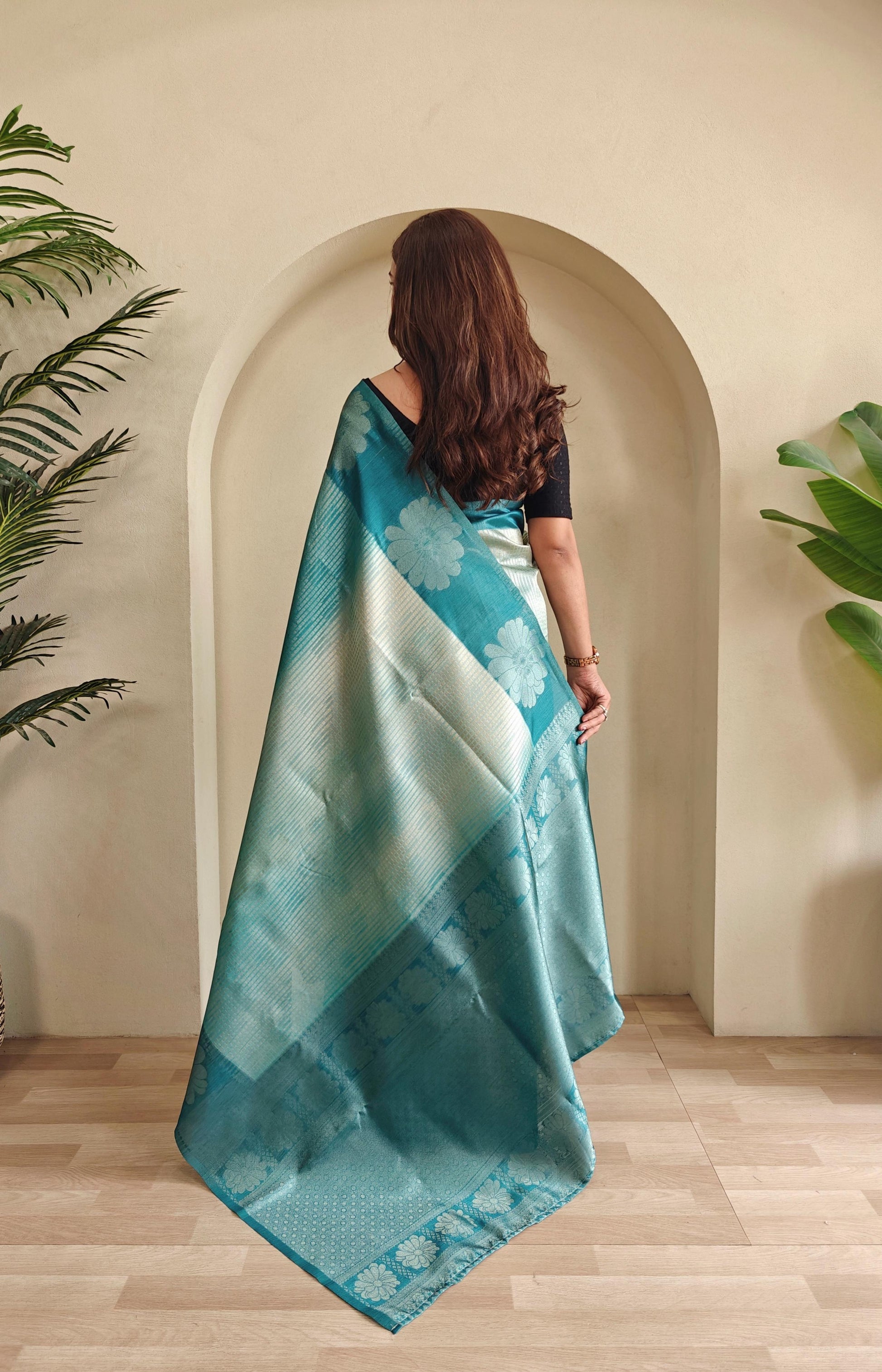 Teal Green Color Traditional Silk Rich Pallu Saree