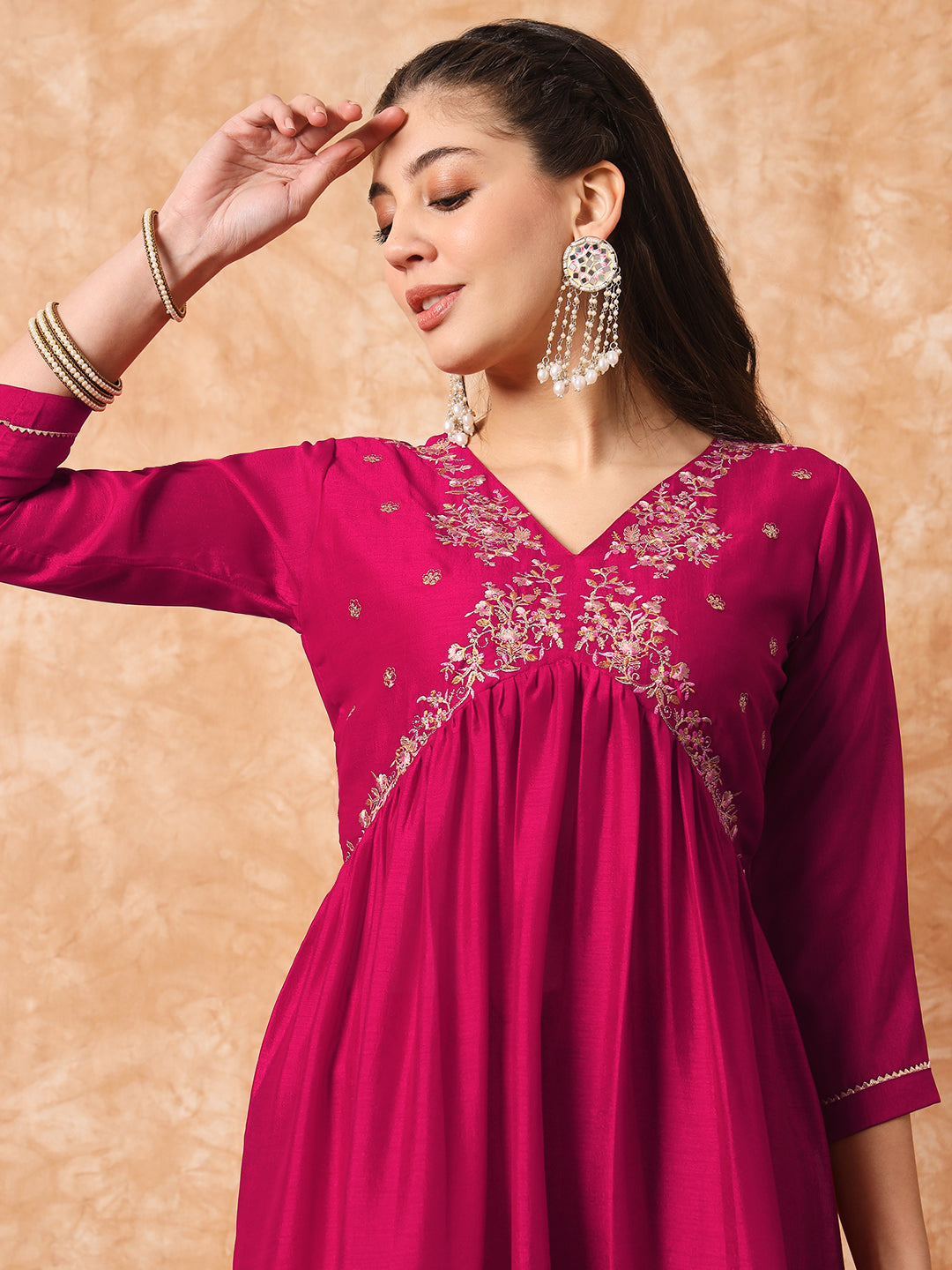 Beautifully designed that seamlessly combines tradition kurta set