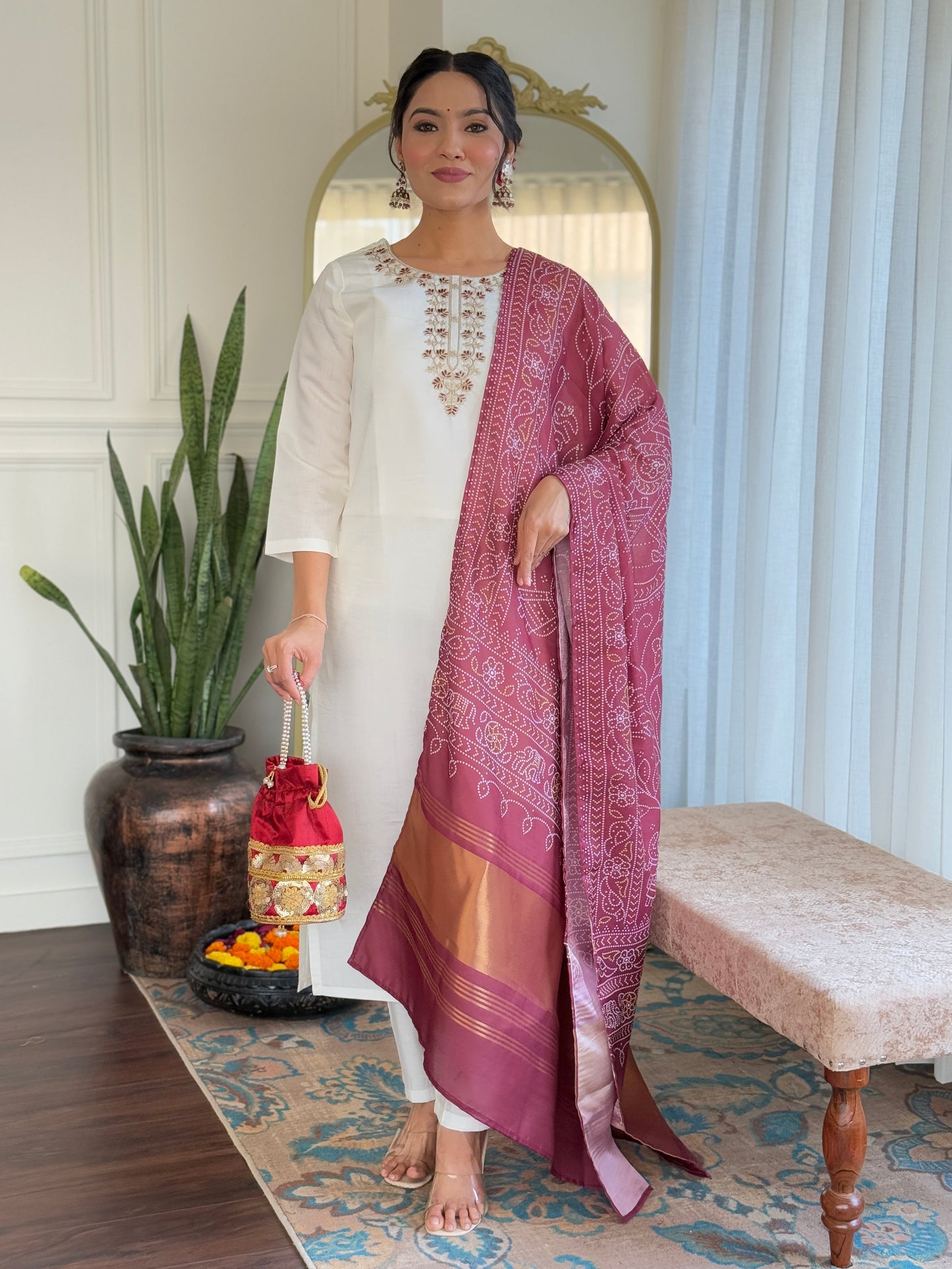 Beautifully designed that seamlessly combines tradition kurta set