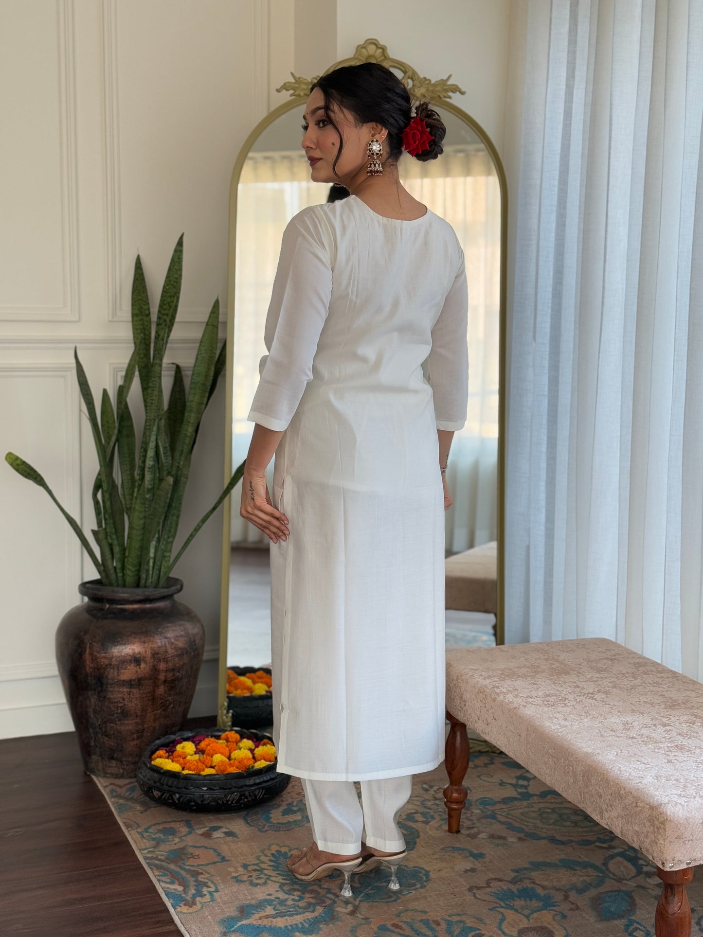 Beautifully designed that seamlessly combines tradition kurta set