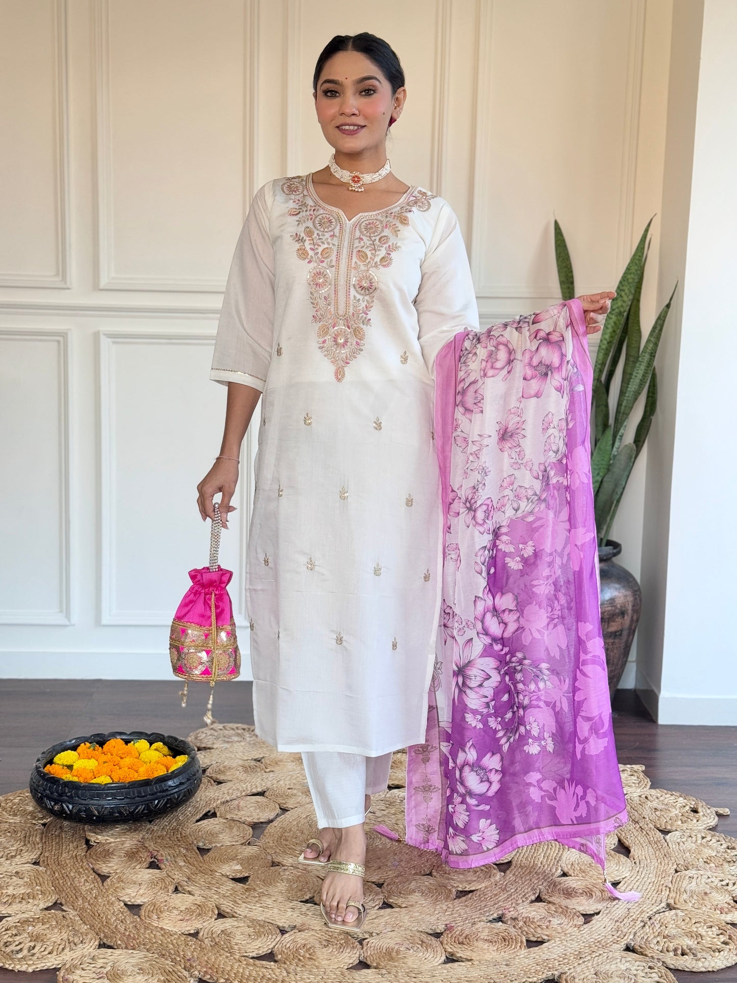 Beautifully designed that seamlessly combines tradition kurta set