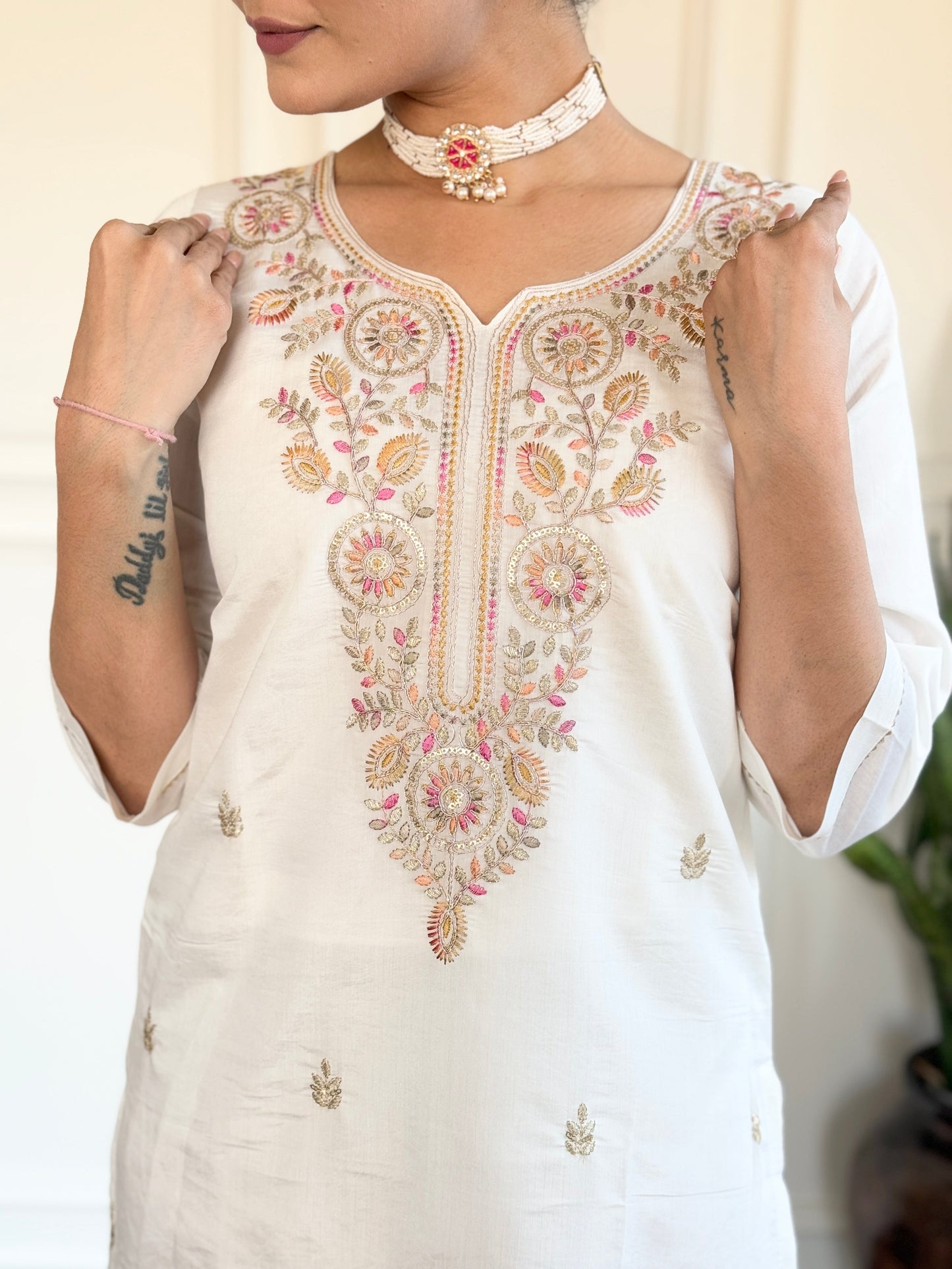 Beautifully designed that seamlessly combines tradition kurta set
