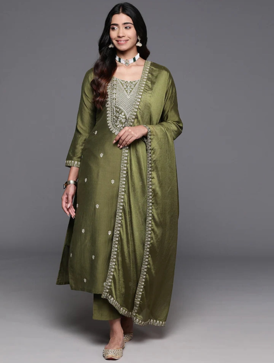 Beautifully designed that seamlessly combines tradition kurta set