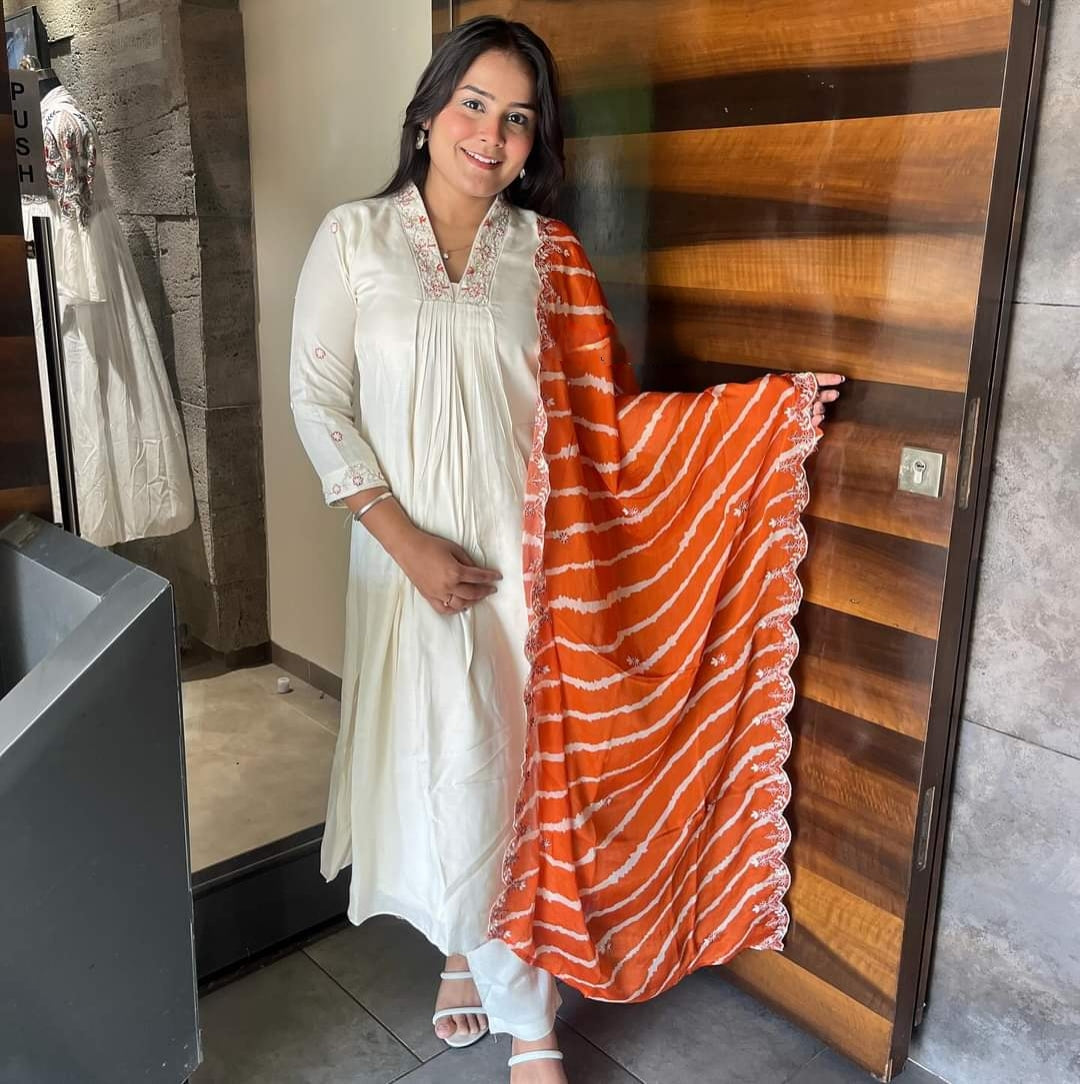 Beautifully designed that seamlessly combines tradition kurta set