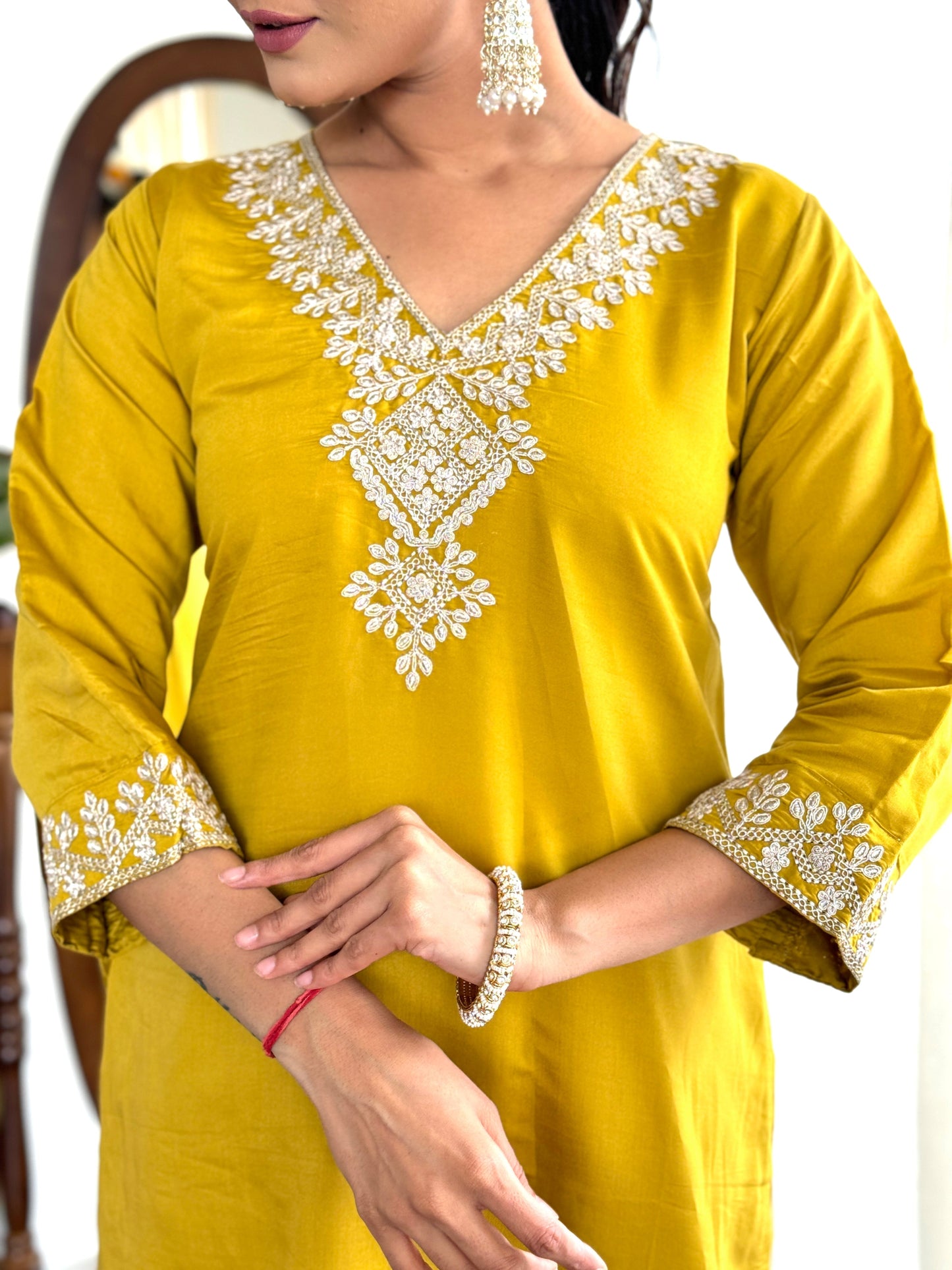 Beautifully designed that seamlessly combines tradition kurta set