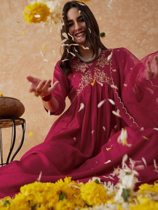 Beautifully designed that seamlessly combines tradition kurta set
