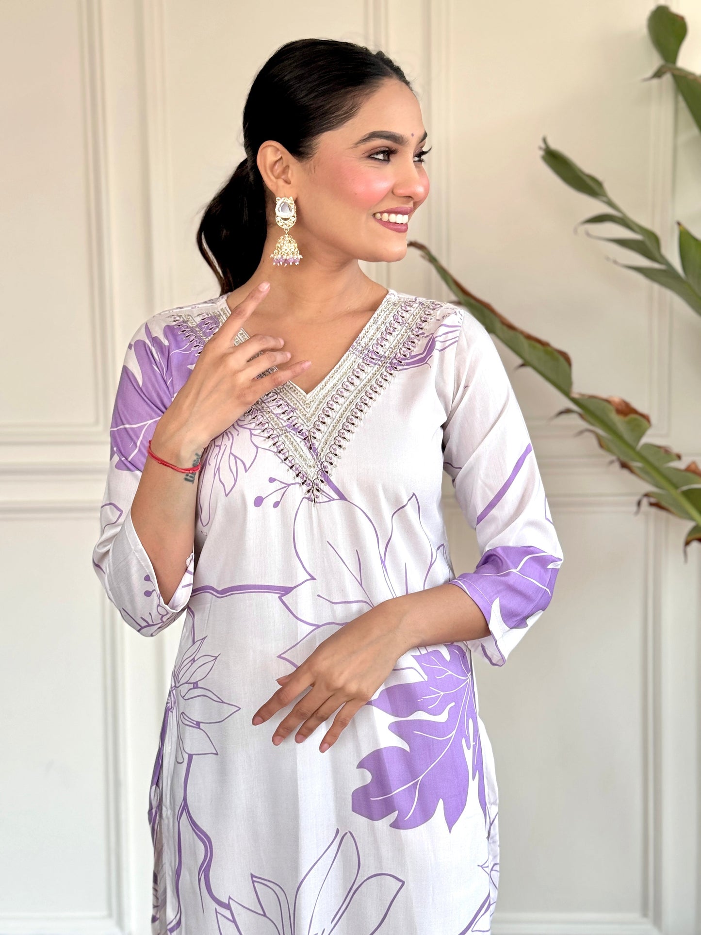 Beautifully designed that seamlessly combines tradition kurta set