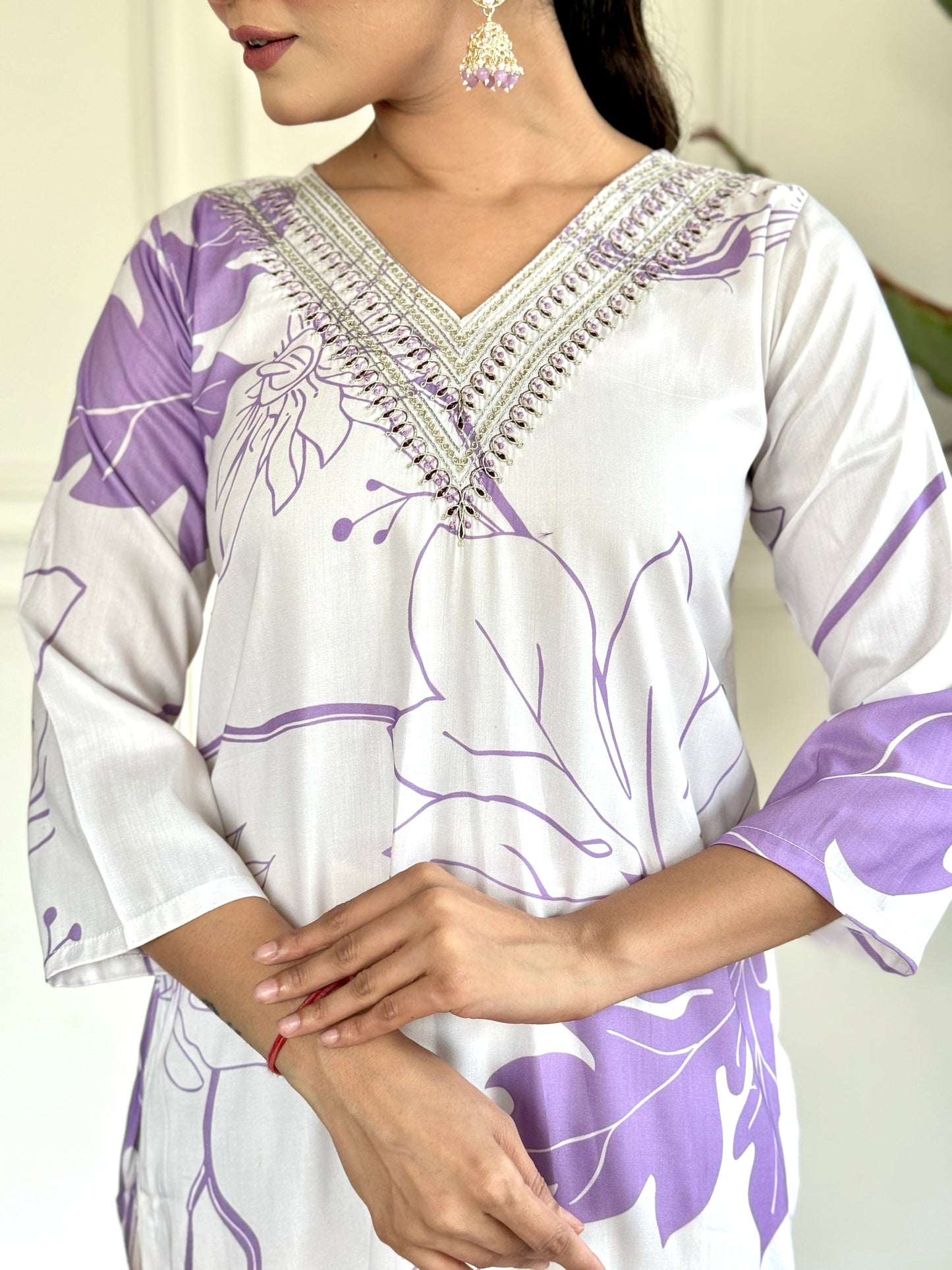 Beautifully designed that seamlessly combines tradition kurta set
