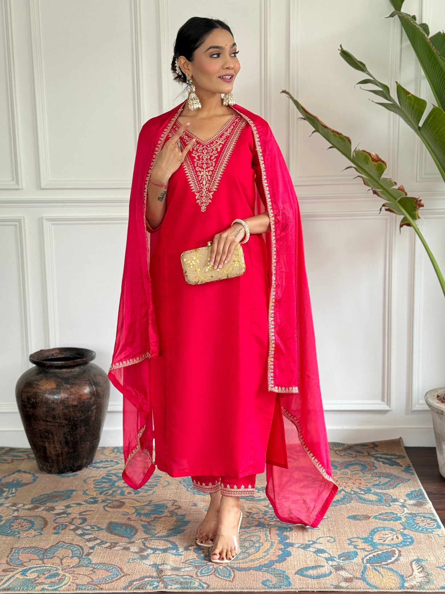 Beautifully designed that seamlessly combines tradition kurta set