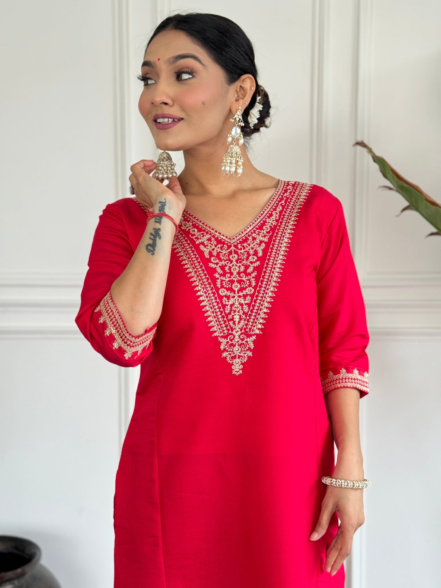 Beautifully designed that seamlessly combines tradition kurta set