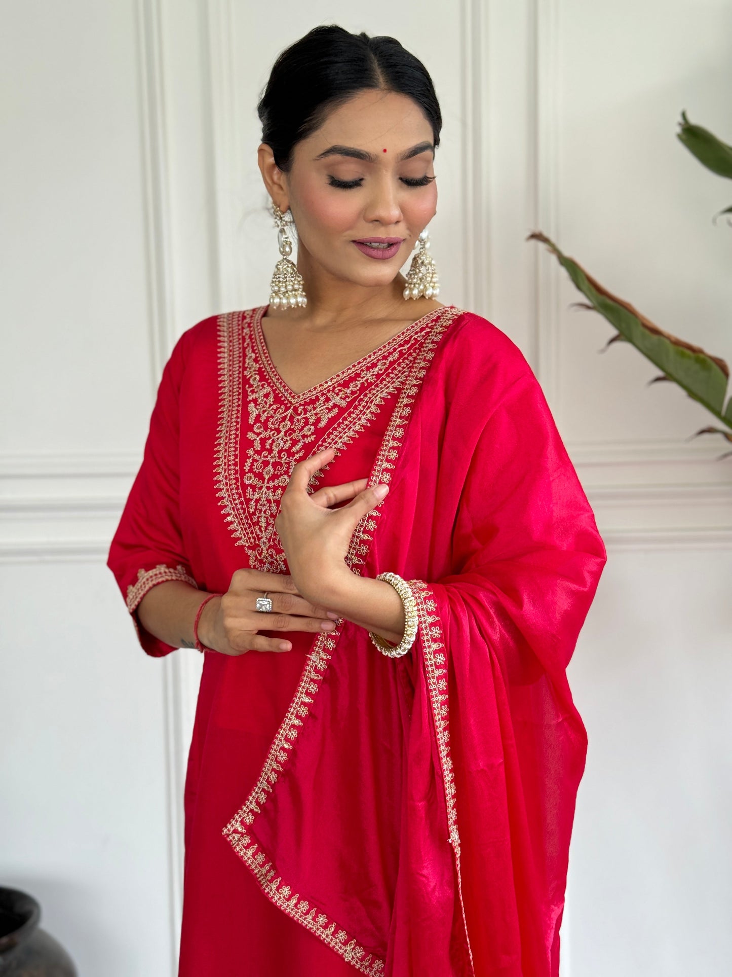 Beautifully designed that seamlessly combines tradition kurta set