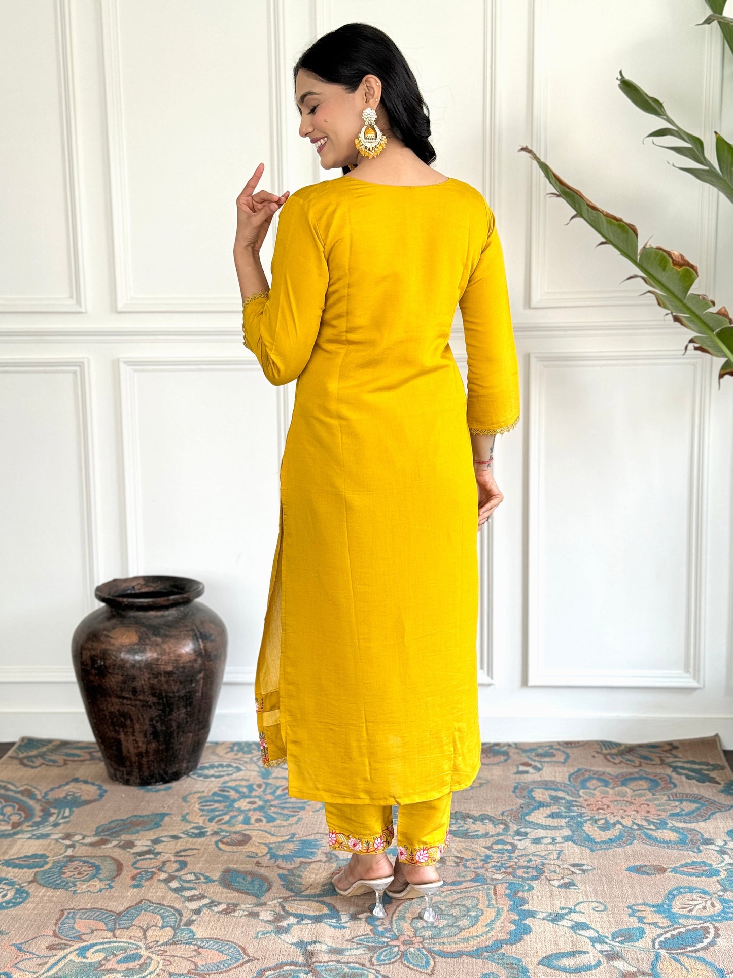 Beautifully designed that seamlessly combines tradition kurta set