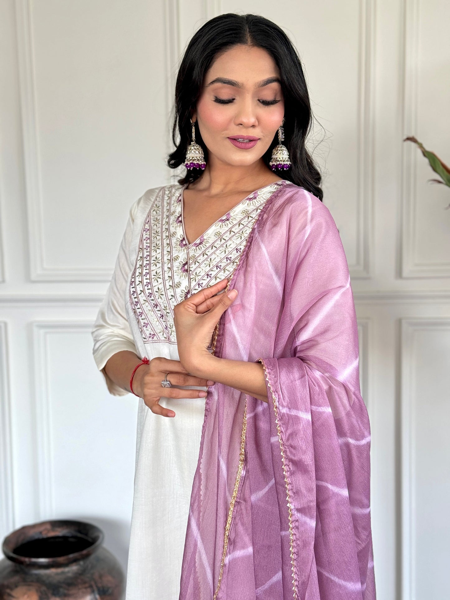 Beautifully designed that seamlessly combines tradition kurta set