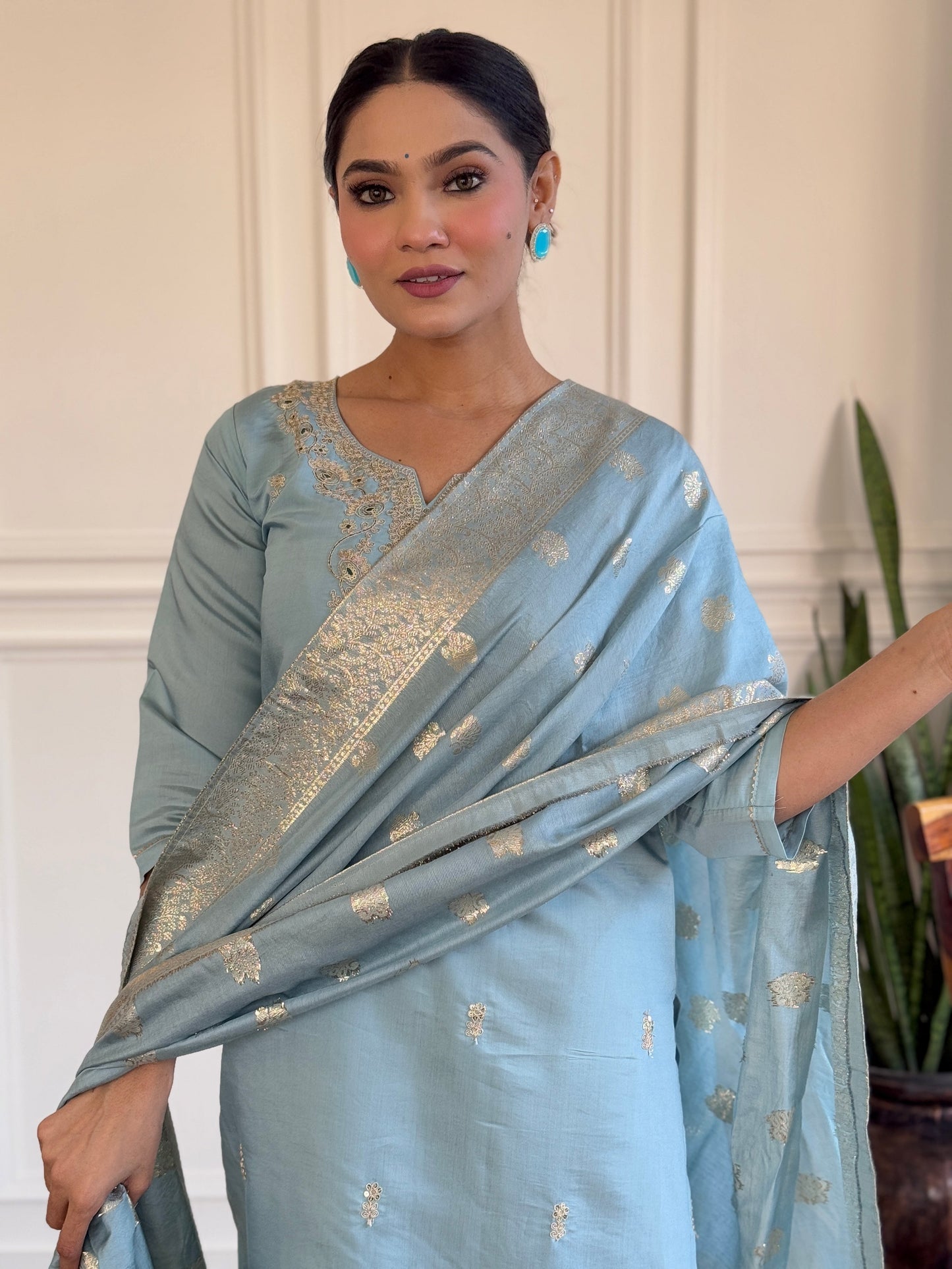 Beautifully designed that seamlessly combines tradition kurta set