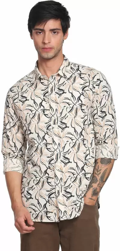 Men Slim Fit White Printed Spread Collar Casual Shirt