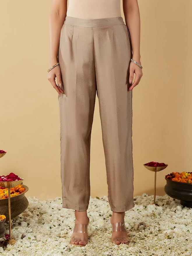 Beautifully designed that seamlessly combines tradition kurta set