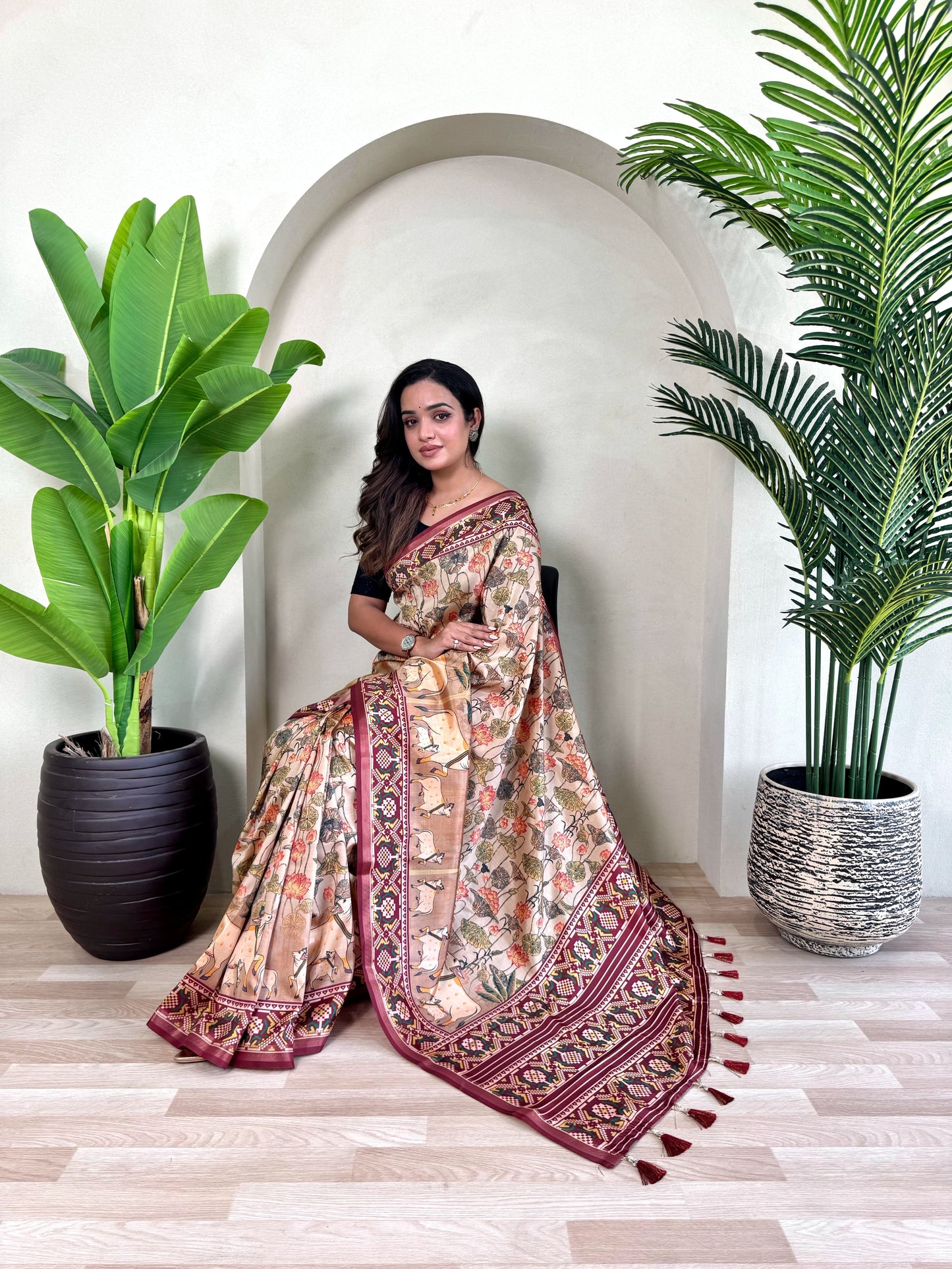 Glorious Dola Viscose Beige Color Saree