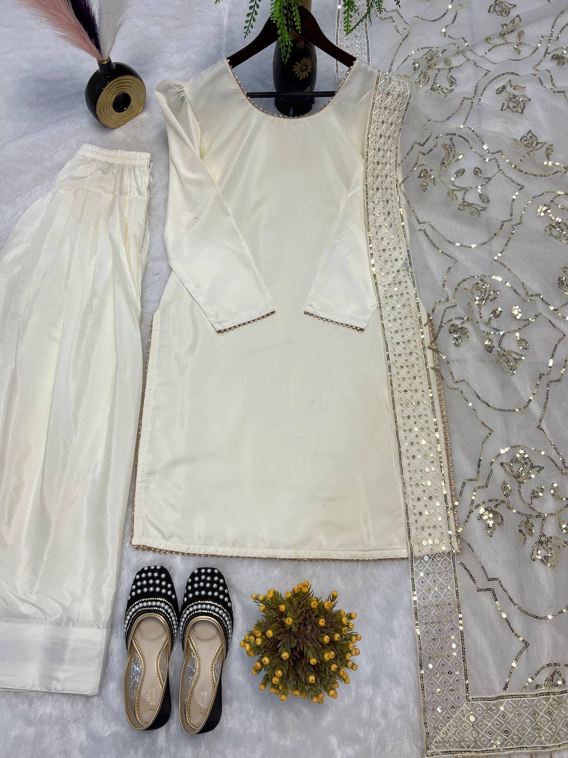 Gorgeous White Color Farshi Salwar Suit