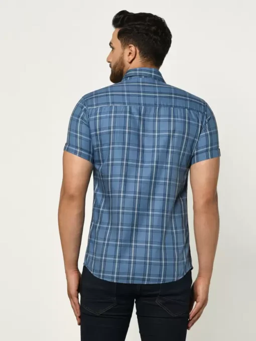 Men Slim Fit Light Blue Checkered Spread Collar Casual Shirt back